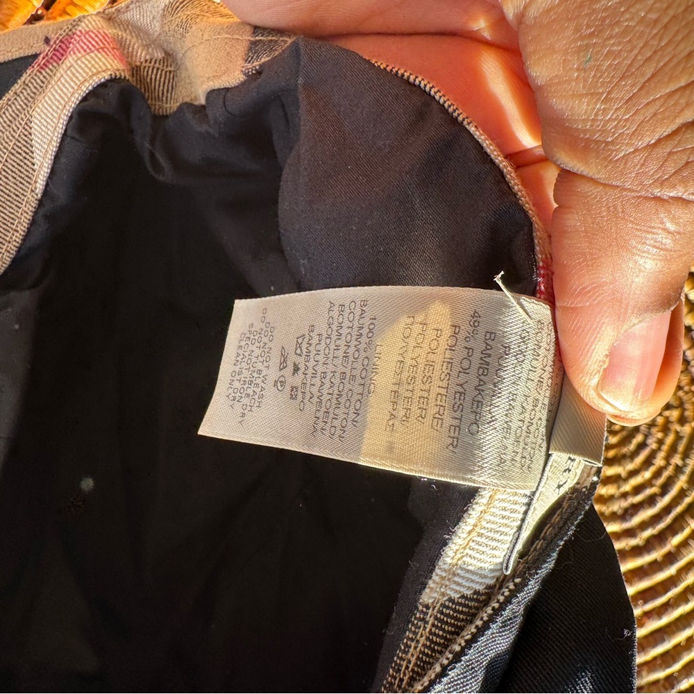 Burberry Black Cap with Plaid Interior - Picture 3 of 5